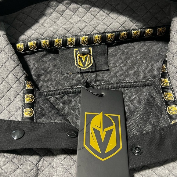 BRAND NEW- Vegas Golden Knights Waffle Pullover - Picture 3 of 7